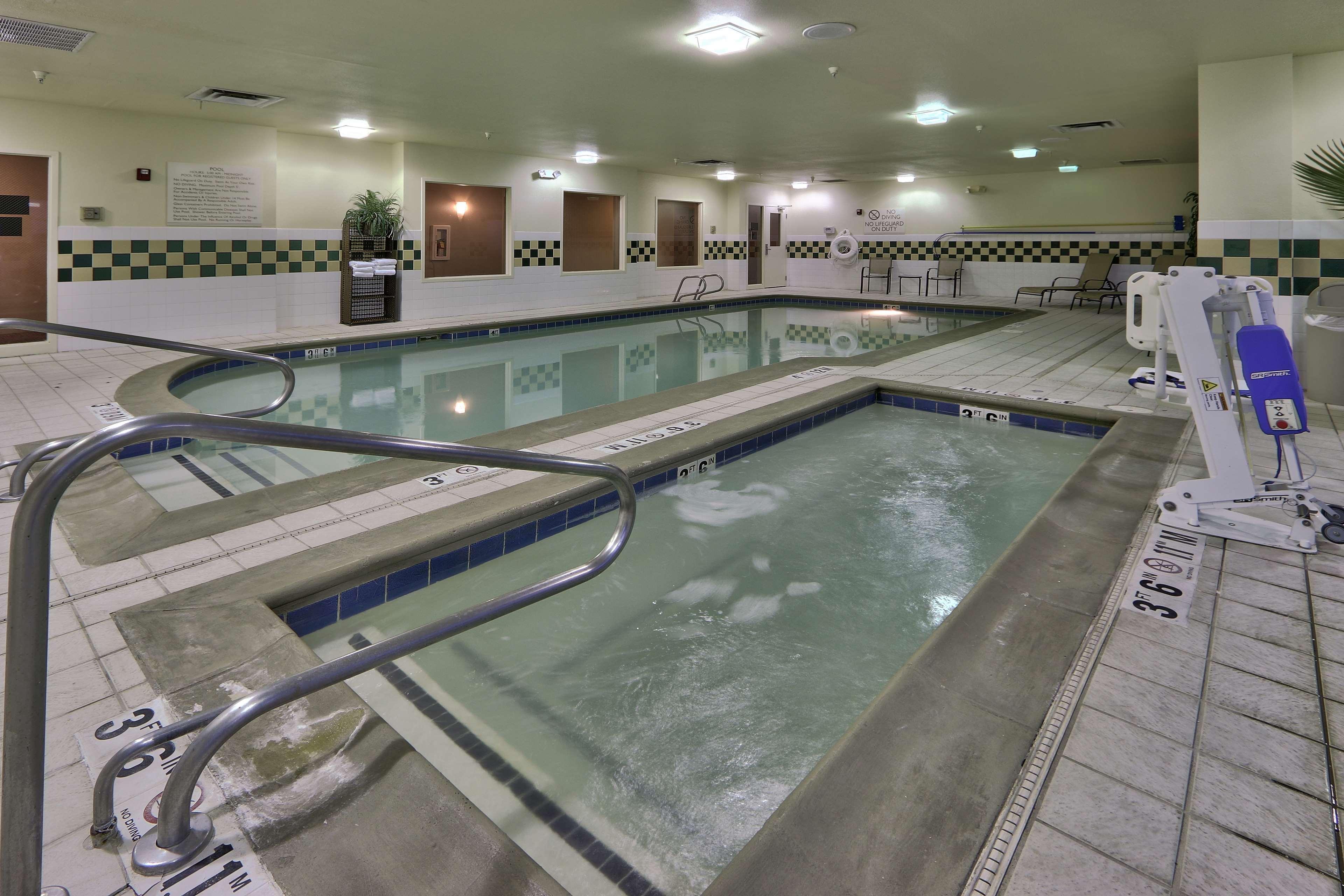 Hilton Garden Inn Albuquerque Airport Ngoại thất bức ảnh