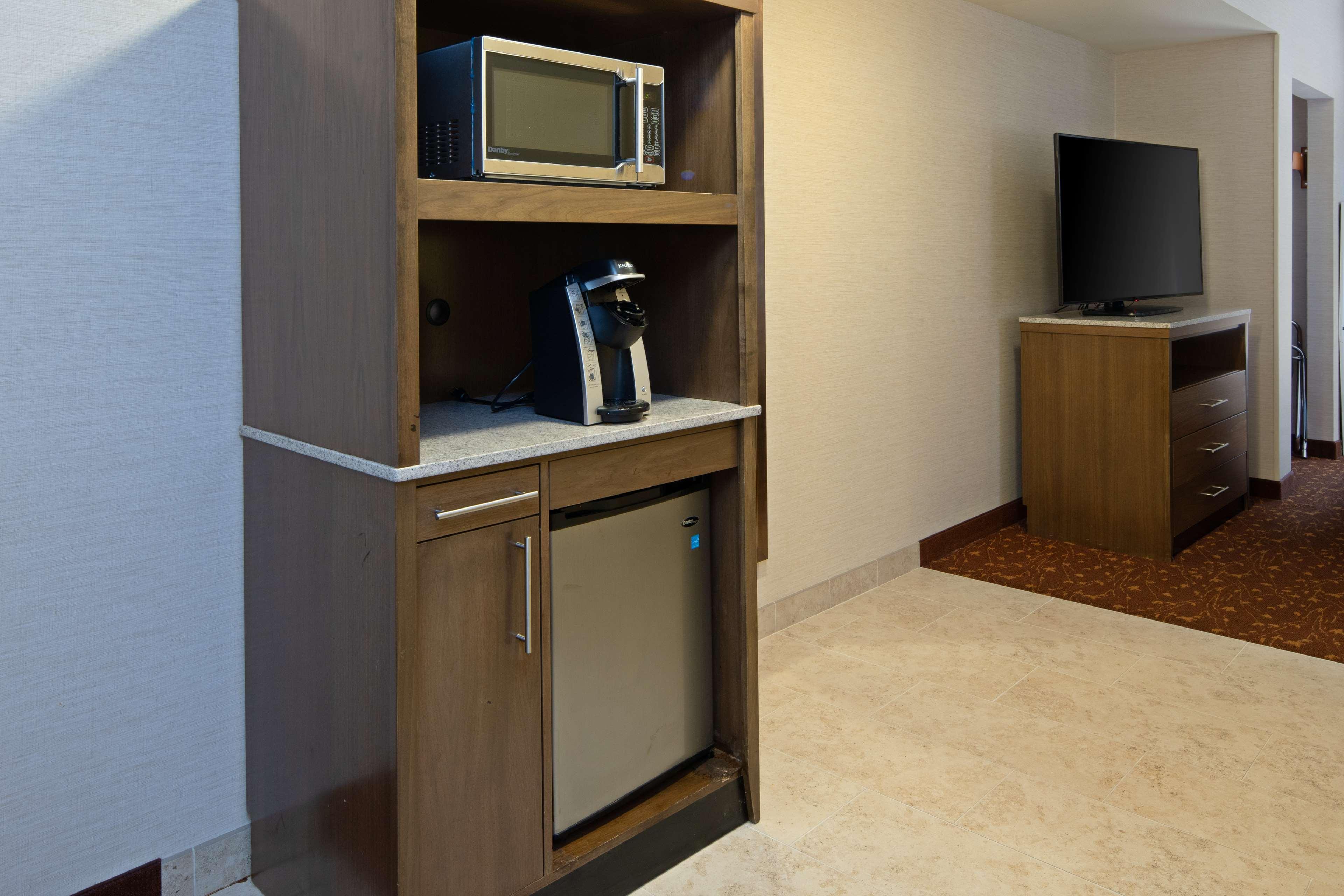 Hilton Garden Inn Albuquerque Airport Ngoại thất bức ảnh