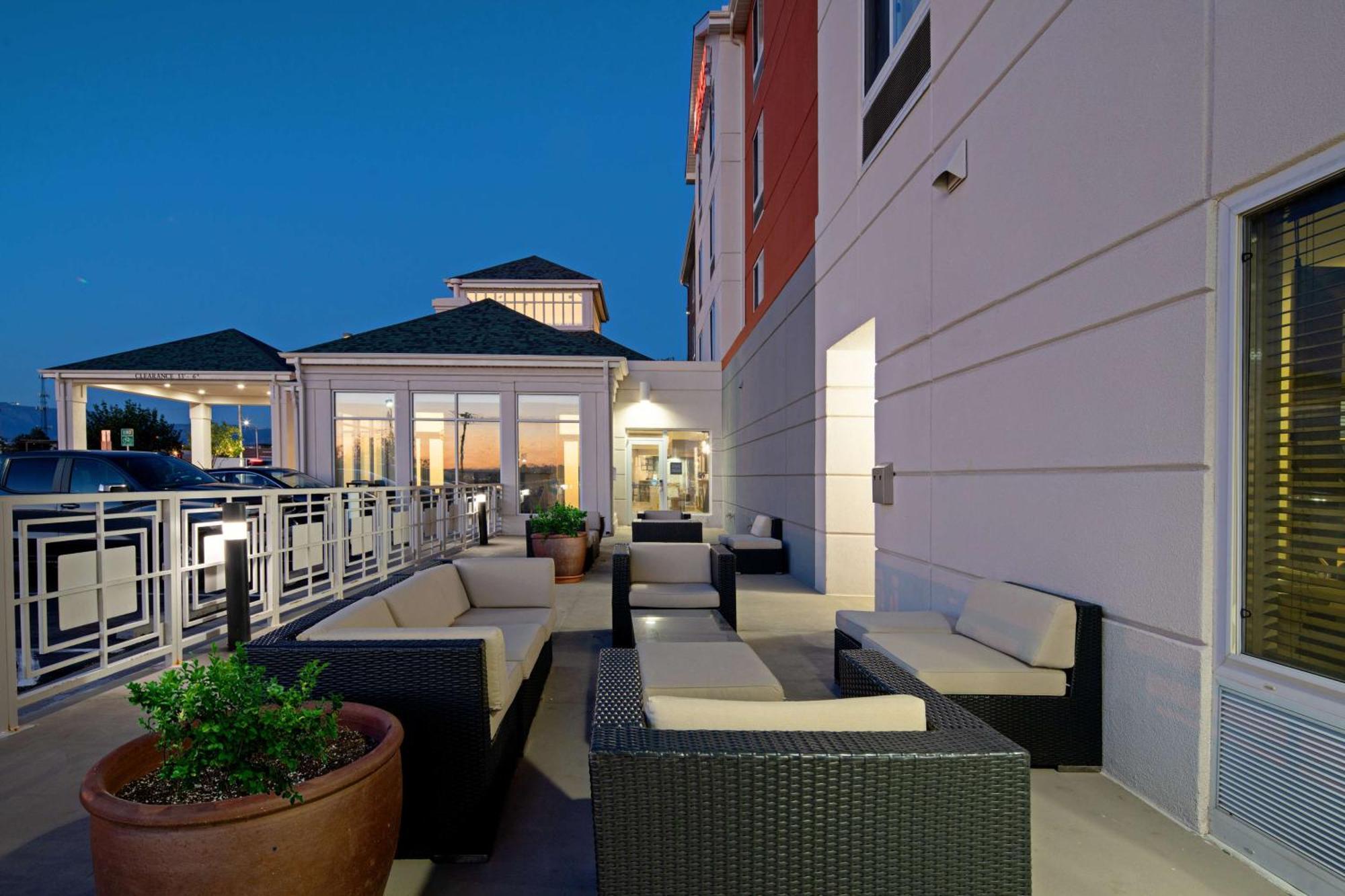 Hilton Garden Inn Albuquerque Airport Ngoại thất bức ảnh